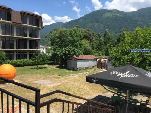 Hostal Guest House On Lakoba 4