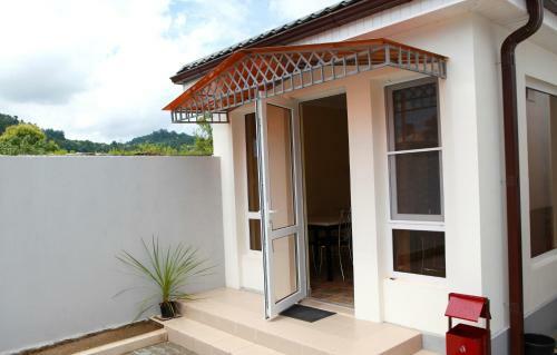 Hostal Black Sea Guesthouse