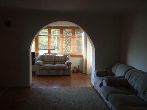 Apartment On Rybzavodskaya 75
