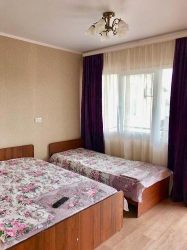 Hostal Gostevoy Dom Rolan