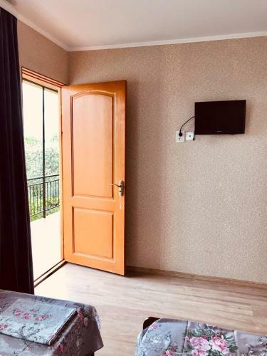 Hostal Gostevoy Dom Rolan