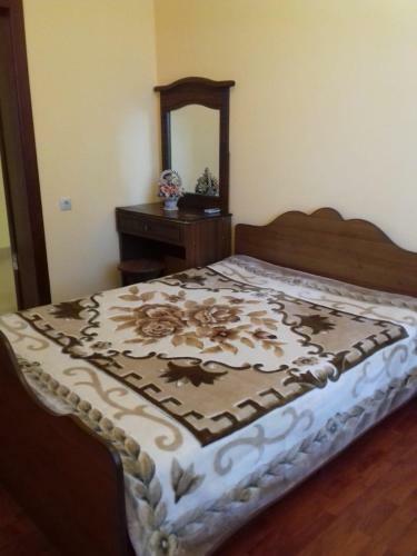 Hostal Guesthouse Aza&karlen