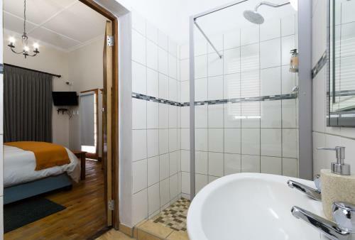 Hostal Horse And Mill Guesthouse