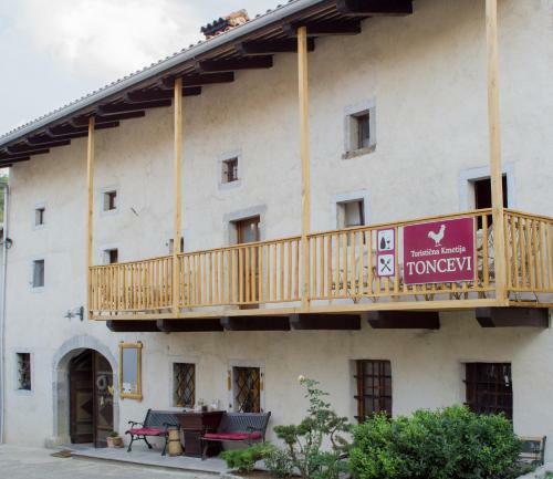Hostal Bio Guesthouse Kmetija Toncevi