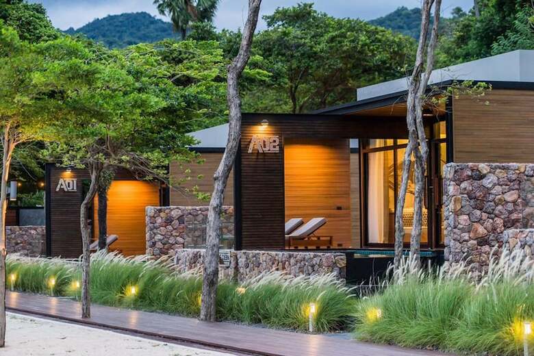 Hotel The Cabin Beach Resort