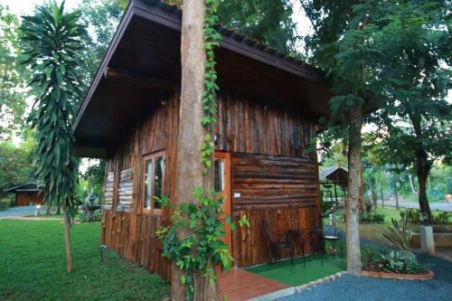 Hotel Papa's Garden