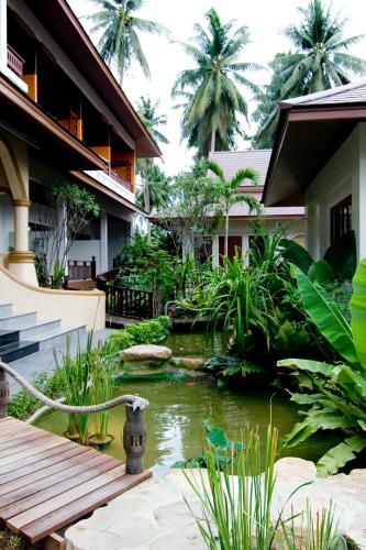 Hotel Kanok Buri Resort And Spa
