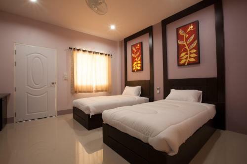 Hotel Chiangkham Grand Villa
