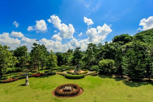 The Log Home Experience Khao Yai