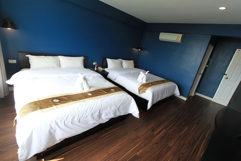 Chaolao Tosang Beach Hotel