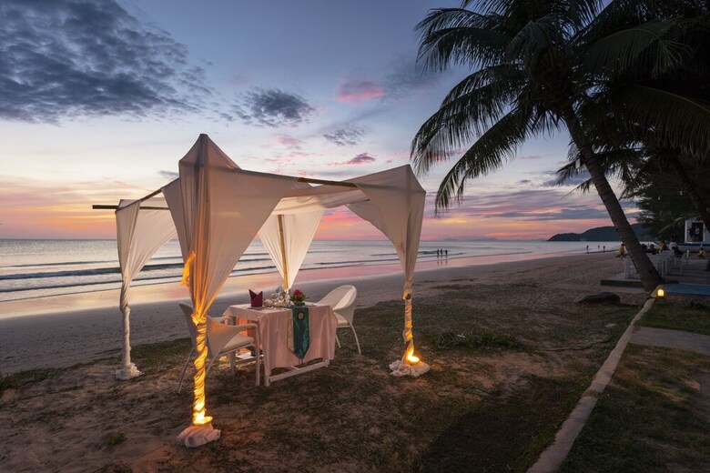 Chaolao Tosang Beach Hotel