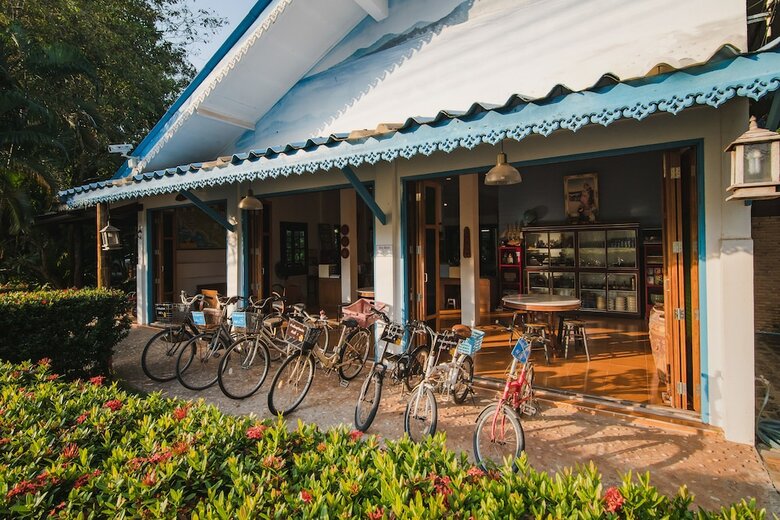 Hotel Baan Imm Sook Resort
