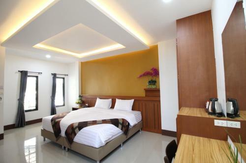 Nonghan Grand Hotel And Resort