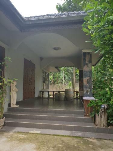 Hotel Chiang Dao Hut Resort