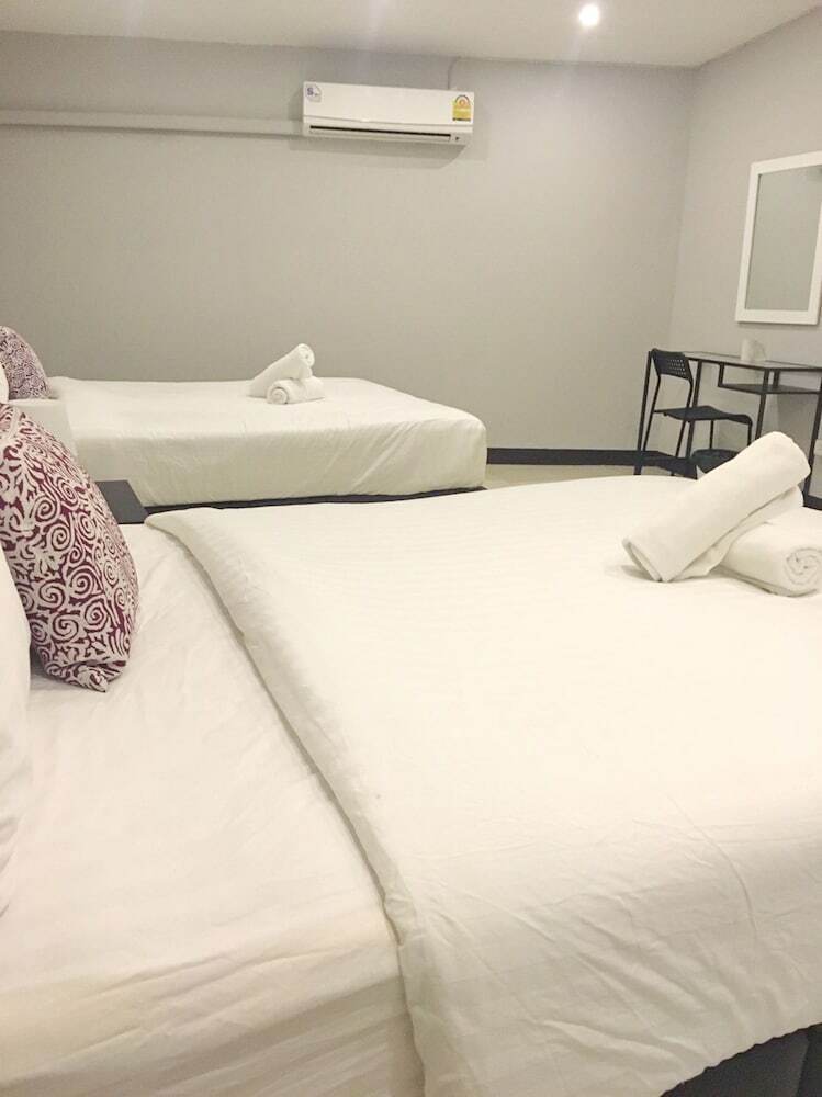 Hostal Resort M Bangkok - Bts Onnut