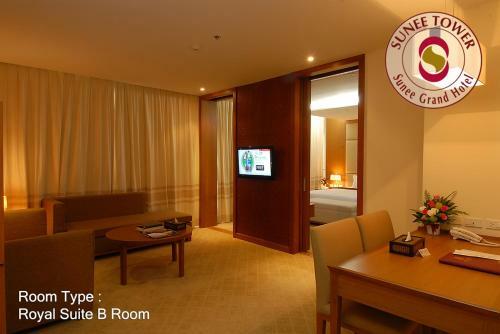 Sunee Grand Hotel And Convention Center
