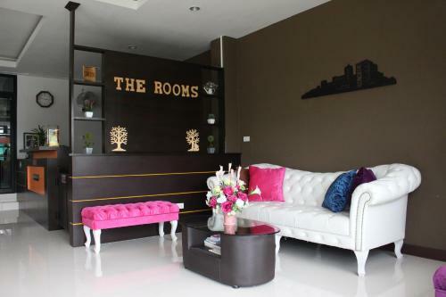 Hostal The Rooms Residence