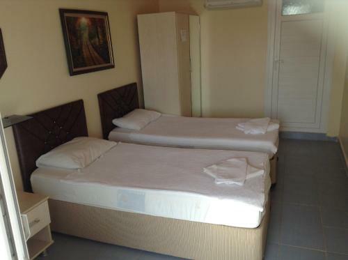 Hotel Grand Ada Otel