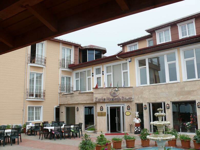 Hotel Zarha Mountain Resort