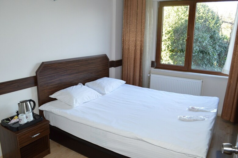 Hostal Amasra Ceylin Bed & Breakfast