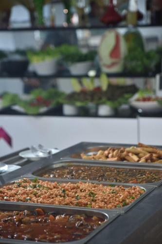 Monna Roza Beach Hotel