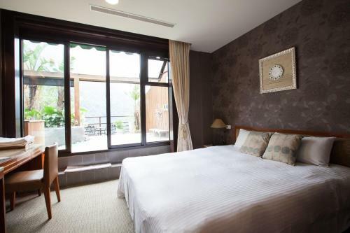European Garden Suite