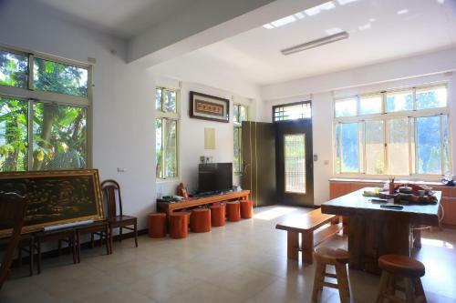 Shan Hu Lian Homestay