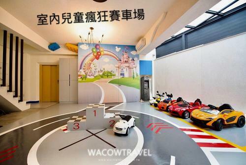 Fun Holiday Family Hostel