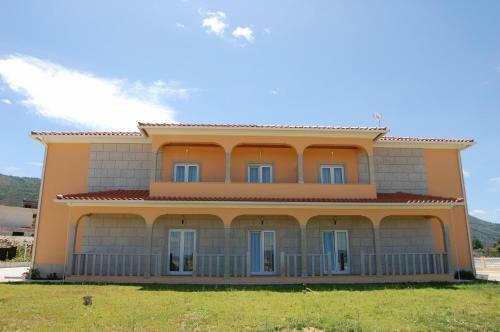 Hotel Encosta De Nantes