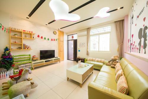 Childlike B&B