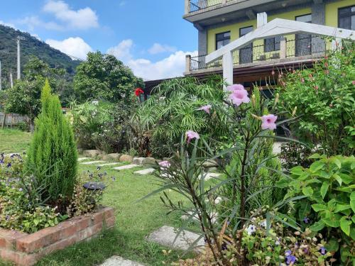Bed & Breakfast Fu Chuan Garden