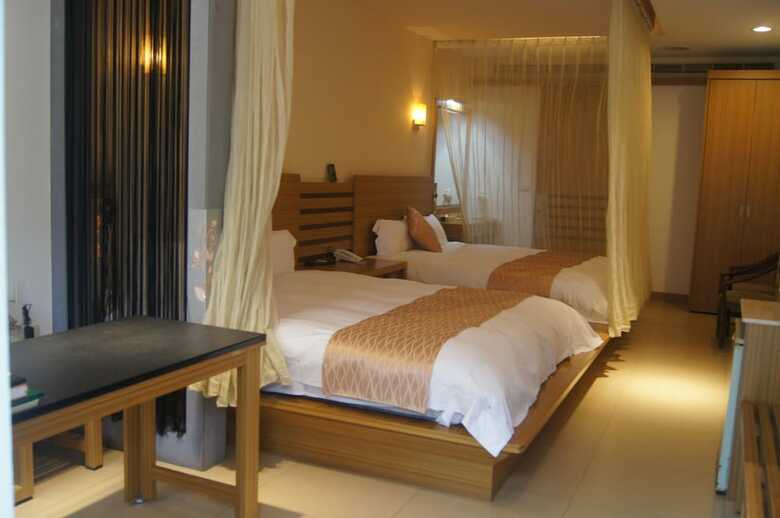 Nikaido Business Hotel