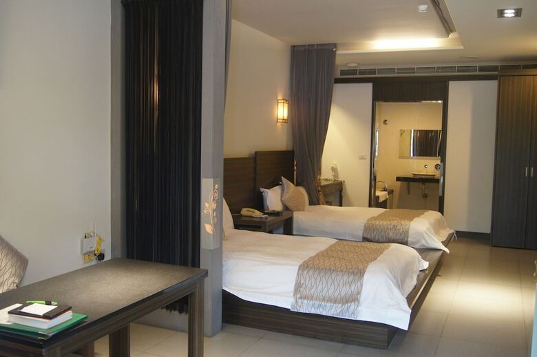 Nikaido Business Hotel