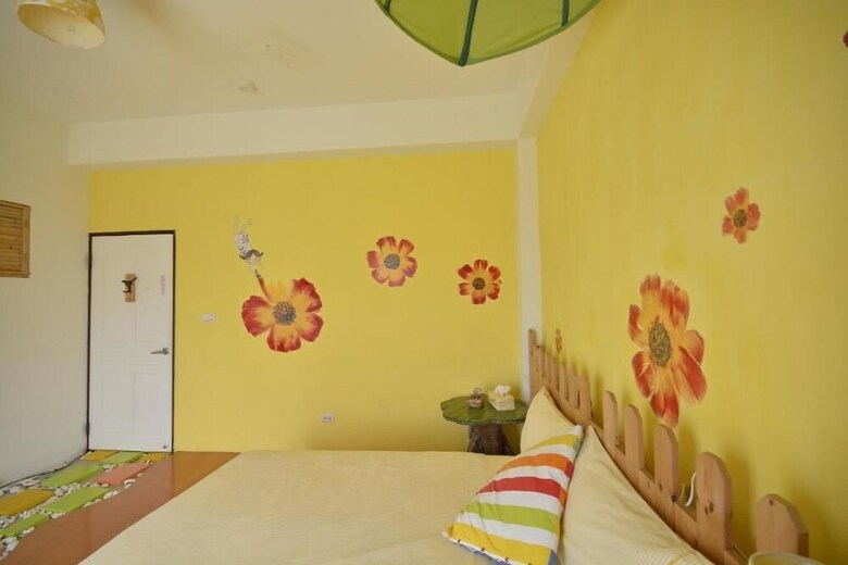 Hotel Happiness Factory