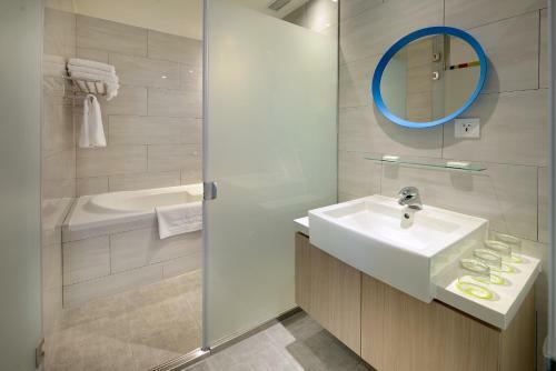 Park City Inn & Hostel