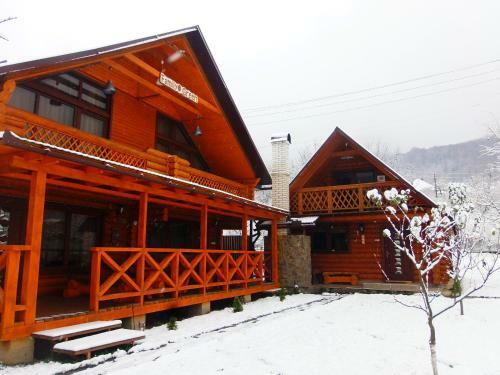 Lodge Guest House Family Green