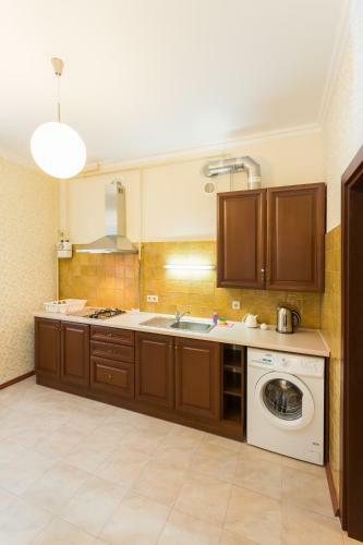 Apartament Hotel By Derenivska Kupil