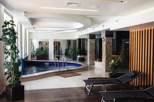 Apartament Hotel By Derenivska Kupil