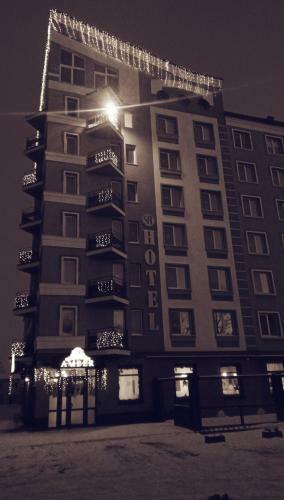 Amber Hotel & Cafe