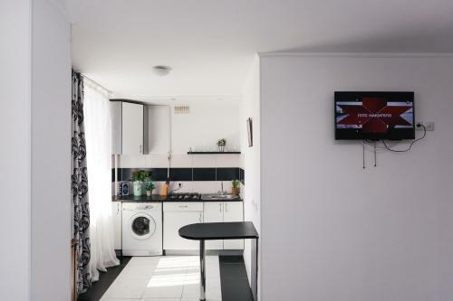 Apartment On Novomestenskaya 8 Floor
