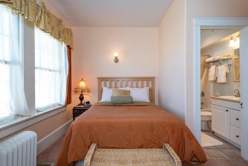 Historic Hotel Condon