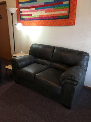 Motel Riverside Retreat And Inn