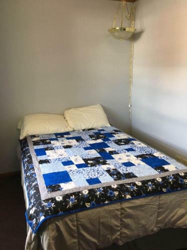 Motel Riverside Retreat And Inn