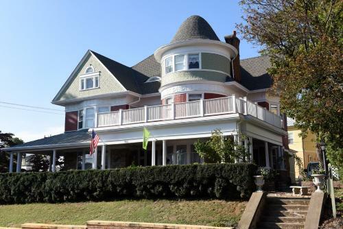 Berkeley House Bed & Breakfast