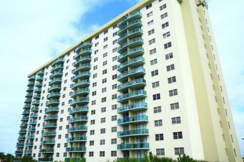 Apartamento Collins Condo #256742