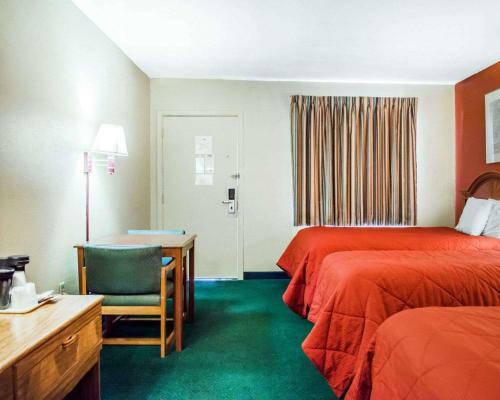 Hotel Rodeway Inn Harrisburg