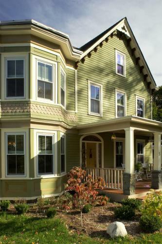 Danskammer House Bed & Breakfast
