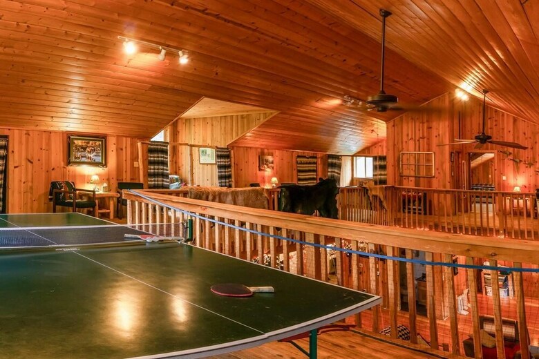 Sun Mountain Ranch Bunkhouse - Near Crater Lake
