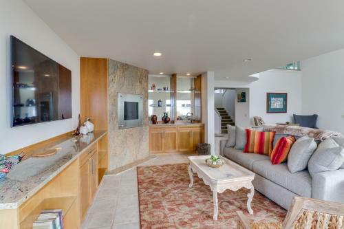 Camano Island Waterfront Modern Splendor