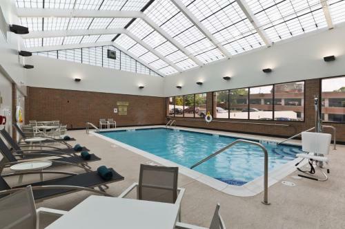 Hotel Doubletree By Hilton Jamestown, Ny